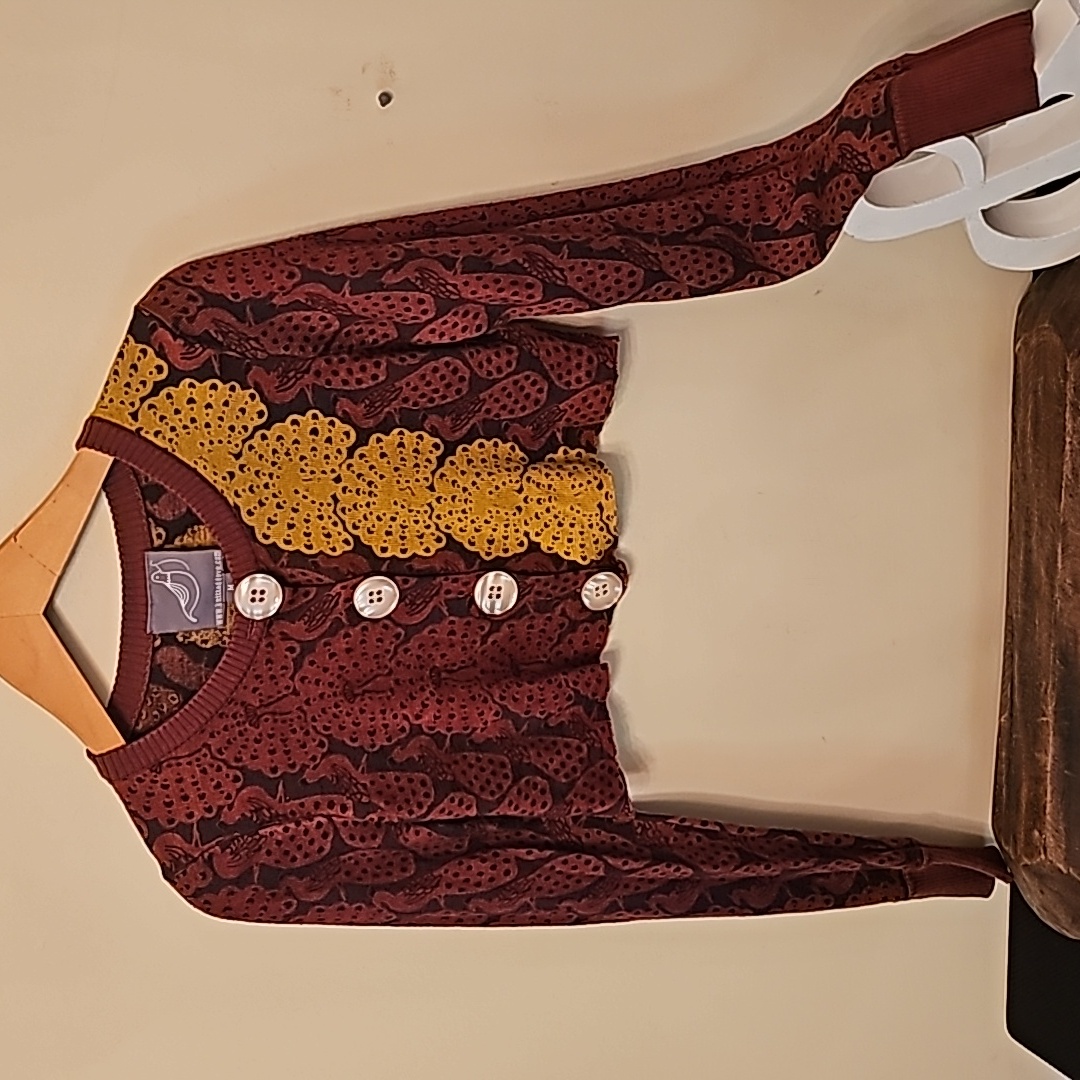 Knitted Dove Cropped Sweater